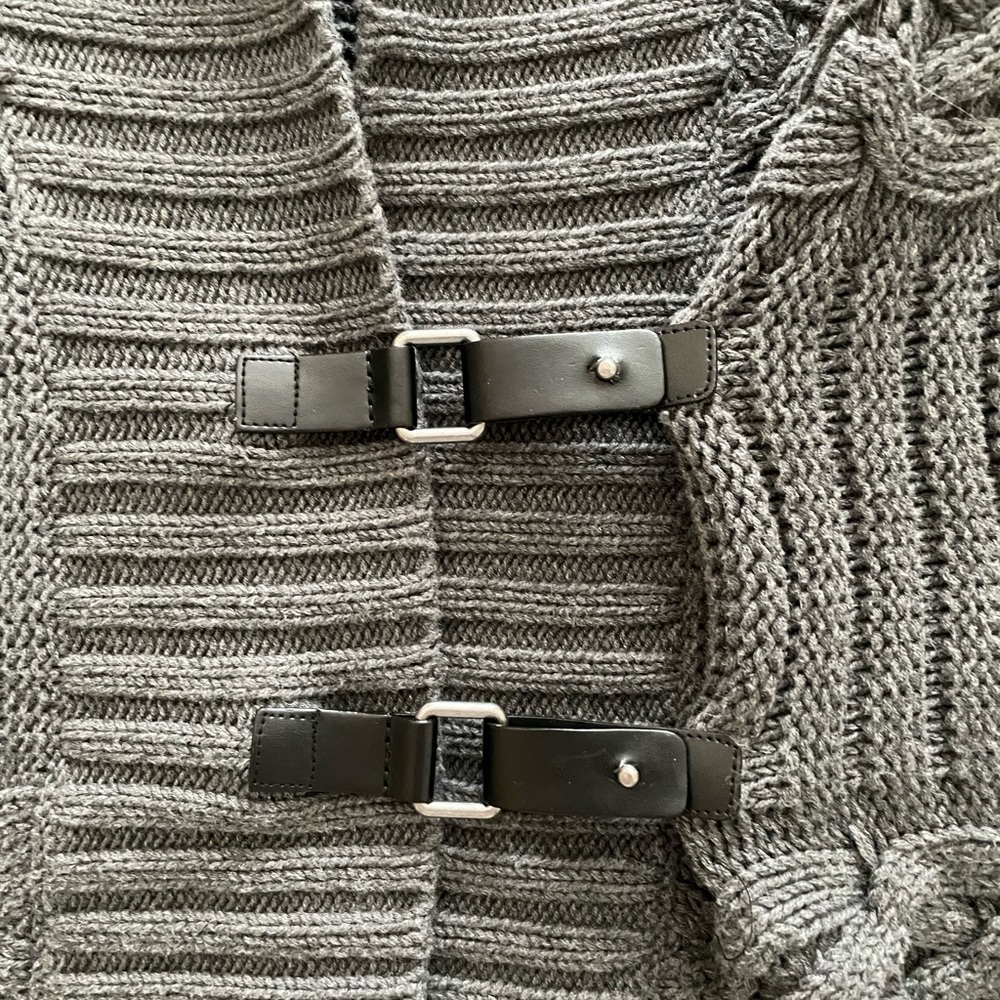 Tommy Hilfiger Knitted Vest with Faux Leather Buckle
